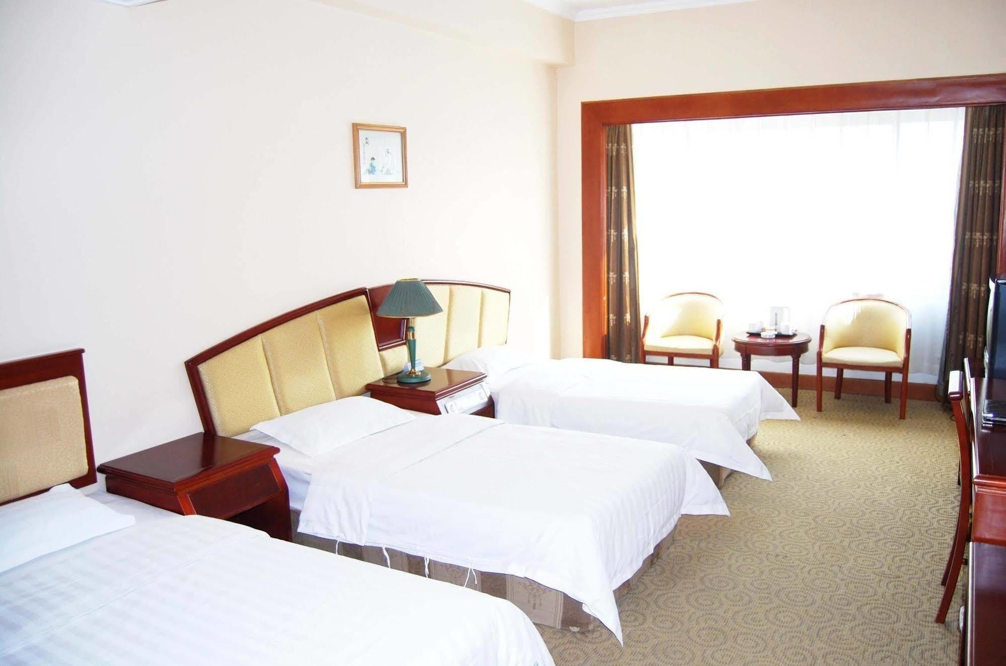 Hampton By Hilton Dalian Zhongshan Bagian luar foto
